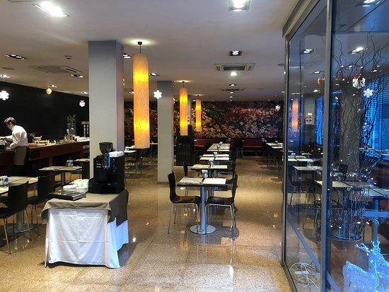 Hotel Hesperia Restaurant